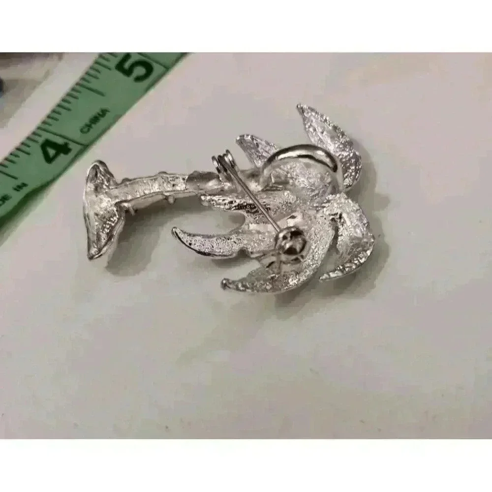 Palm Tree Pin Or Pendant Silver‎ Toned 2